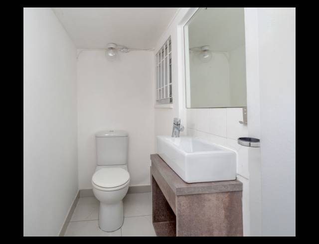 2 BEDROOM APARTMENT FOR SALE IN SANDOWN